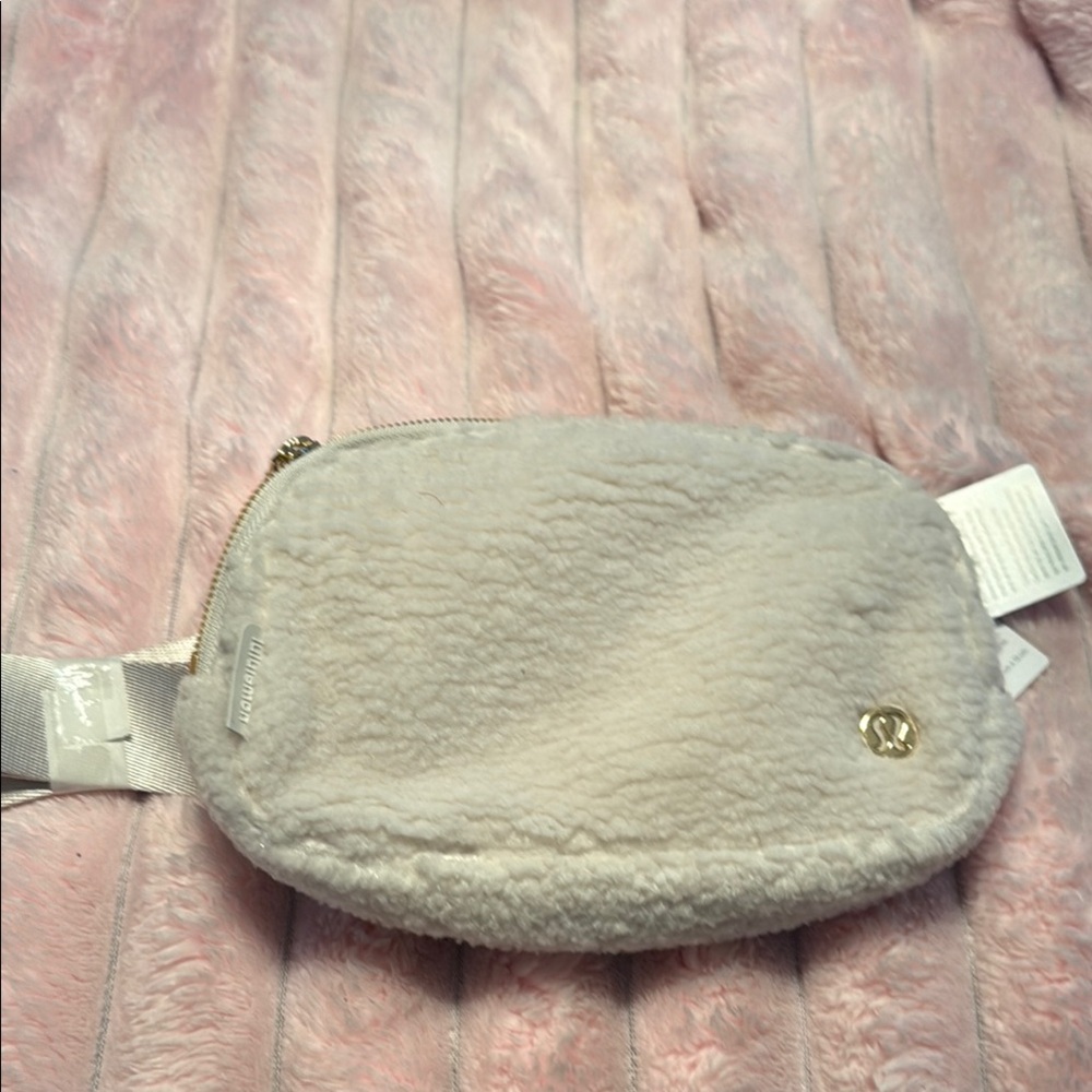 Chic Cream Fleece Crossbody Bag
